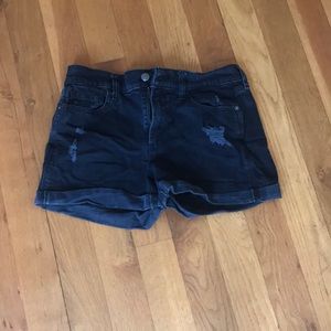 Womens black jean shorts. Size 6. Old navy. Gently worn